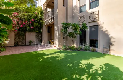 Apartment - 2 Bedrooms - 3 Bathrooms for rent in Zaafaran 3 - Zaafaran - Old Town - Downtown Dubai - Dubai