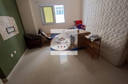 Apartment - 1 Bedroom - 1 Bathroom for rent in Qasimia 13 building - Al Nad - Al Qasimia - Sharjah