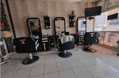 Shop - Studio - 1 Bathroom for rent in Building Y23 - England Cluster - International City - Dubai