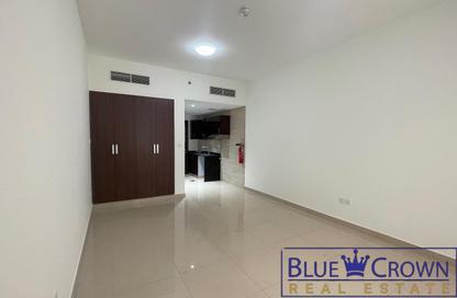 Apartment - Studio - 1 for rent in Royal JVC Building - District 10 - Jumeirah Village Circle - Dubai
