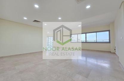 Apartment - 3 Bedrooms - 4 Bathrooms for rent in Skyline Residence - Sheikh Zayed Road - Dubai