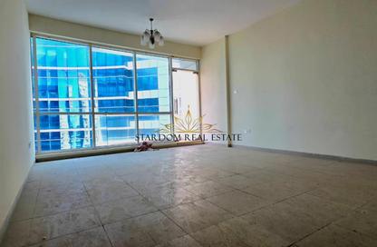 Apartment - 1 Bedroom - 2 Bathrooms for rent in Park Terrace - Dubai Silicon Oasis - Dubai