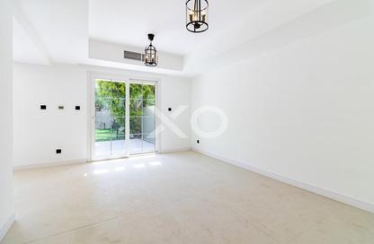 Villa - 2 Bedrooms - 3 Bathrooms for rent in Springs 3 - The Springs - Dubai Villa - 2 Bedrooms - 3 Bathrooms for rent in Springs 3 - The Springs - Dubai