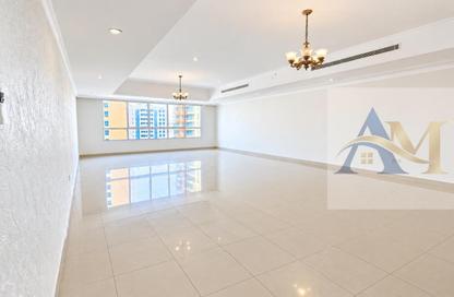 Apartment - 4 - 5 for rent in Al Khan Lagoon - Al Khan - Sharjah Apartment - 4 - 5 for rent in Al Khan Lagoon - Al Khan - Sharjah