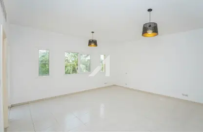 Villa - 3 Bedrooms - 4 Bathrooms for rent in Springs 6 - The Springs - Dubai Villa - 3 Bedrooms - 4 Bathrooms for rent in Springs 6 - The Springs - Dubai