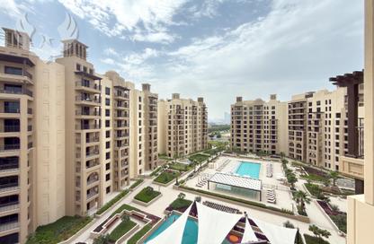 Apartment - 4 Bedrooms - 6 Bathrooms for rent in Al Jazi - Madinat Jumeirah Living - Umm Suqeim - Dubai