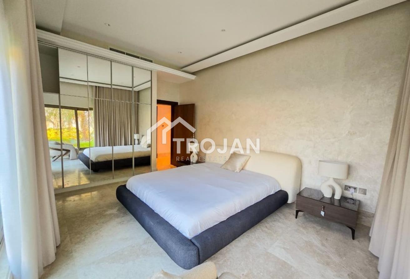 5BR Villa | Huge Garden | Prime Al Wasl Location photo 12