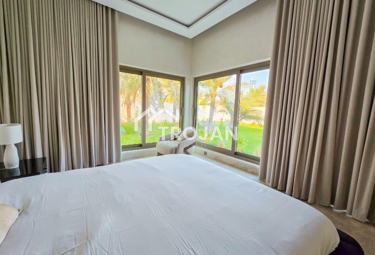 5BR Villa | Huge Garden | Prime Al Wasl Location photo 10