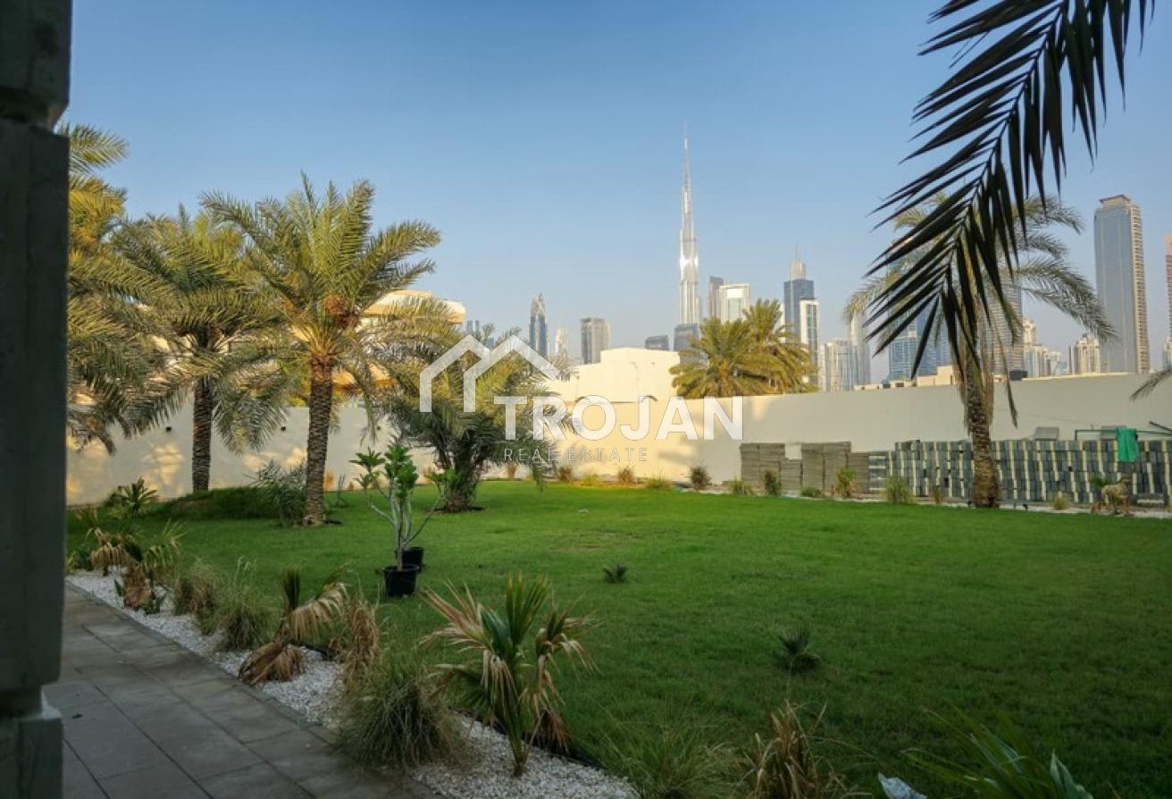 5BR Villa | Huge Garden | Prime Al Wasl Location photo 28