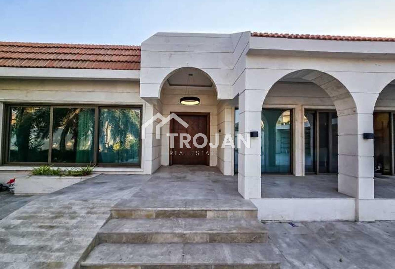5BR Villa | Huge Garden | Prime Al Wasl Location photo 25