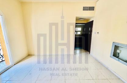 Apartment - 1 Bedroom - 1 Bathroom for rent in Muwailih Building - Muwaileh - Sharjah