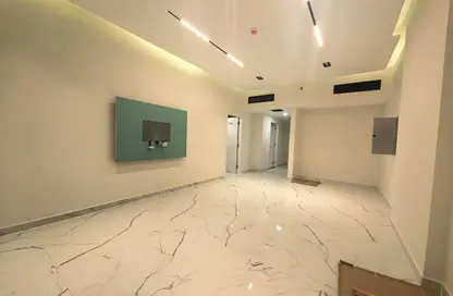 Apartment - 1 Bedroom - 2 Bathrooms for rent in Al Amir Abdullah Building - International City Phase 2 - Al Warsan 4 - Al Warsan - Dubai