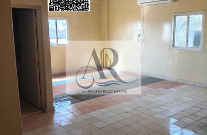 سكن عمال - استوديو - 8 حمامات للايجار في الجرف الصناعية 2 - الجرف الصناعية - عجمان