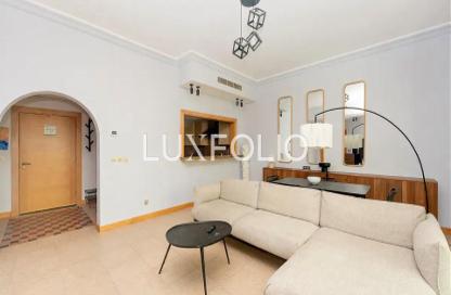 Apartment - 2 Bedrooms - 3 Bathrooms for rent in Al Khudrawi - Shoreline Apartments - Palm Jumeirah - Dubai