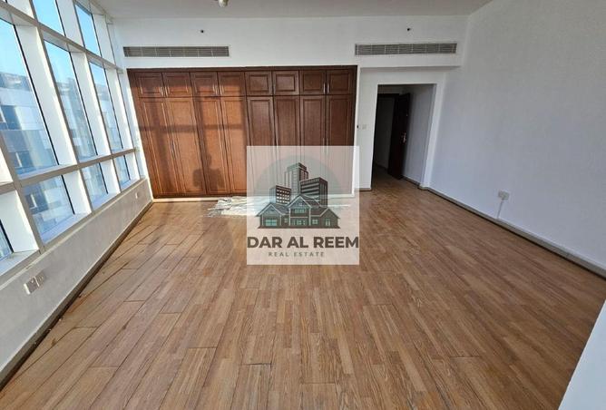 87898484 - صورة العقار 2