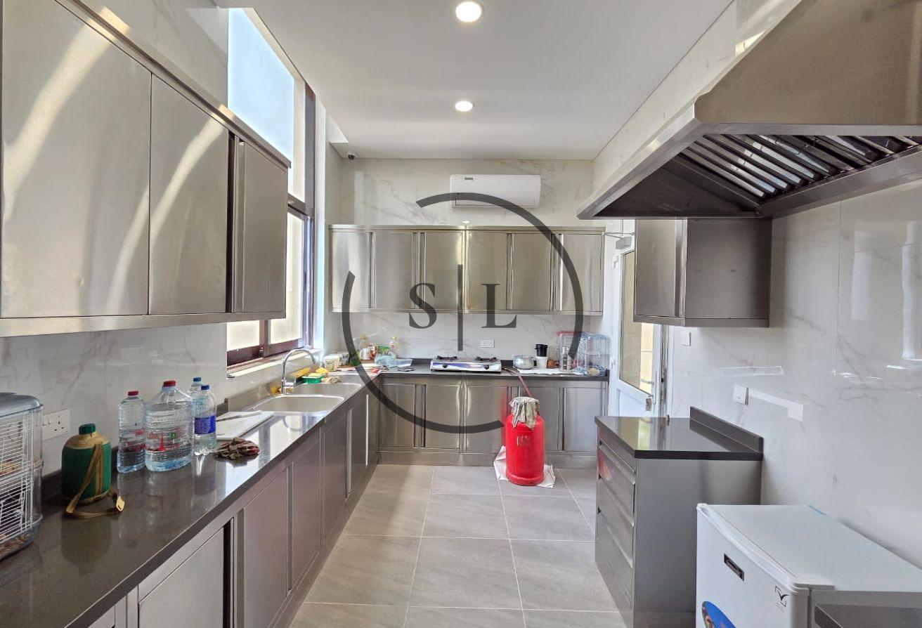 Super Luxurious Villa | Brand New | Move-in Ready photo 12