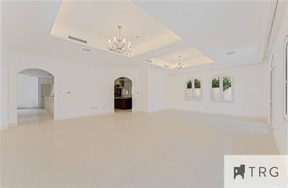 Villa - 5 - 6 for rent in Sienna Lakes - Jumeirah Golf Estates - Dubai