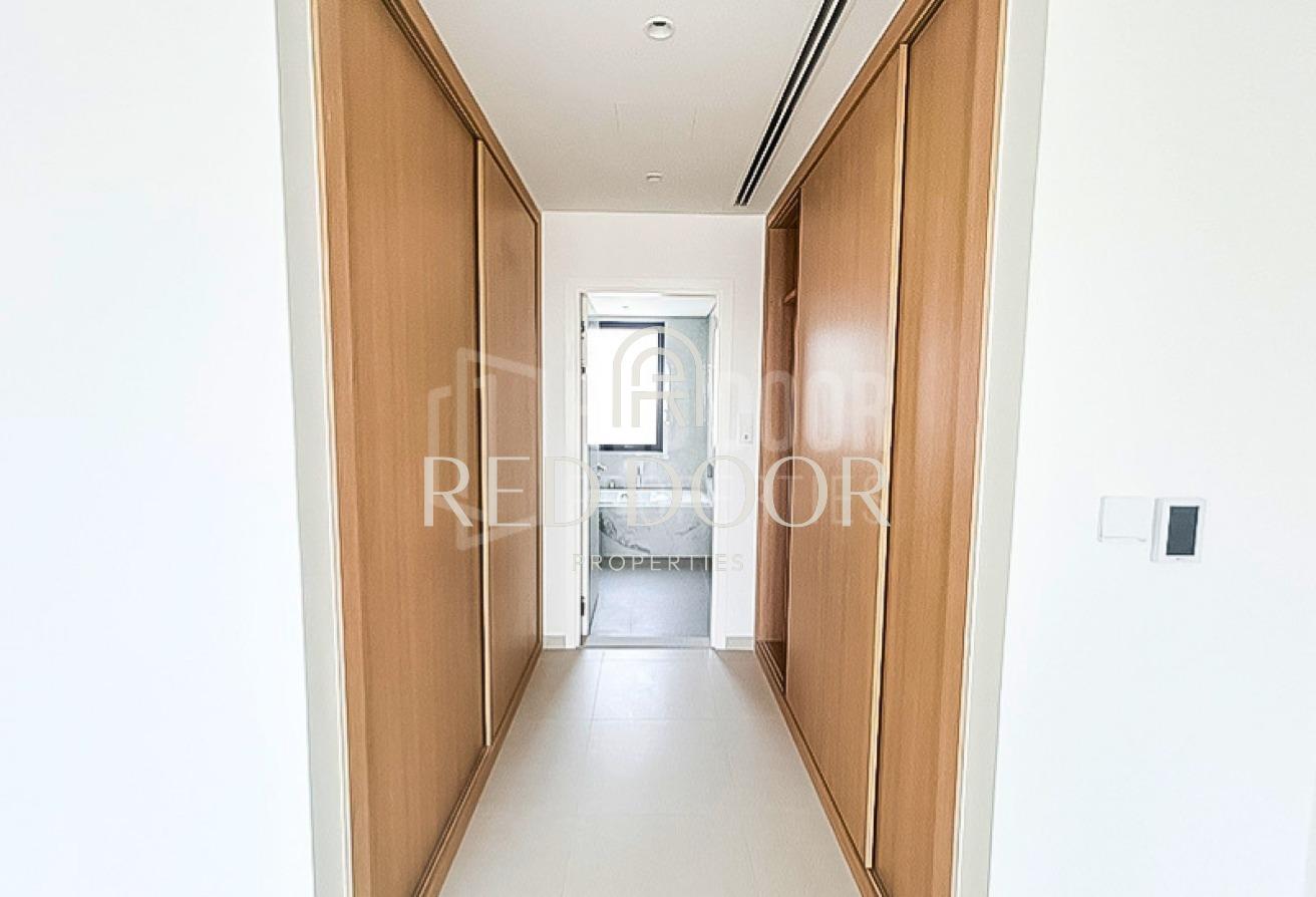 LUXURIOUS FAMILY HOME | BRIGHT & VERY SPACIOUS photo 19