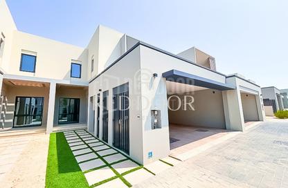 تاون هاوس - 4 - 4 للايجار في قرية جبل علي - جبل علي - دبي