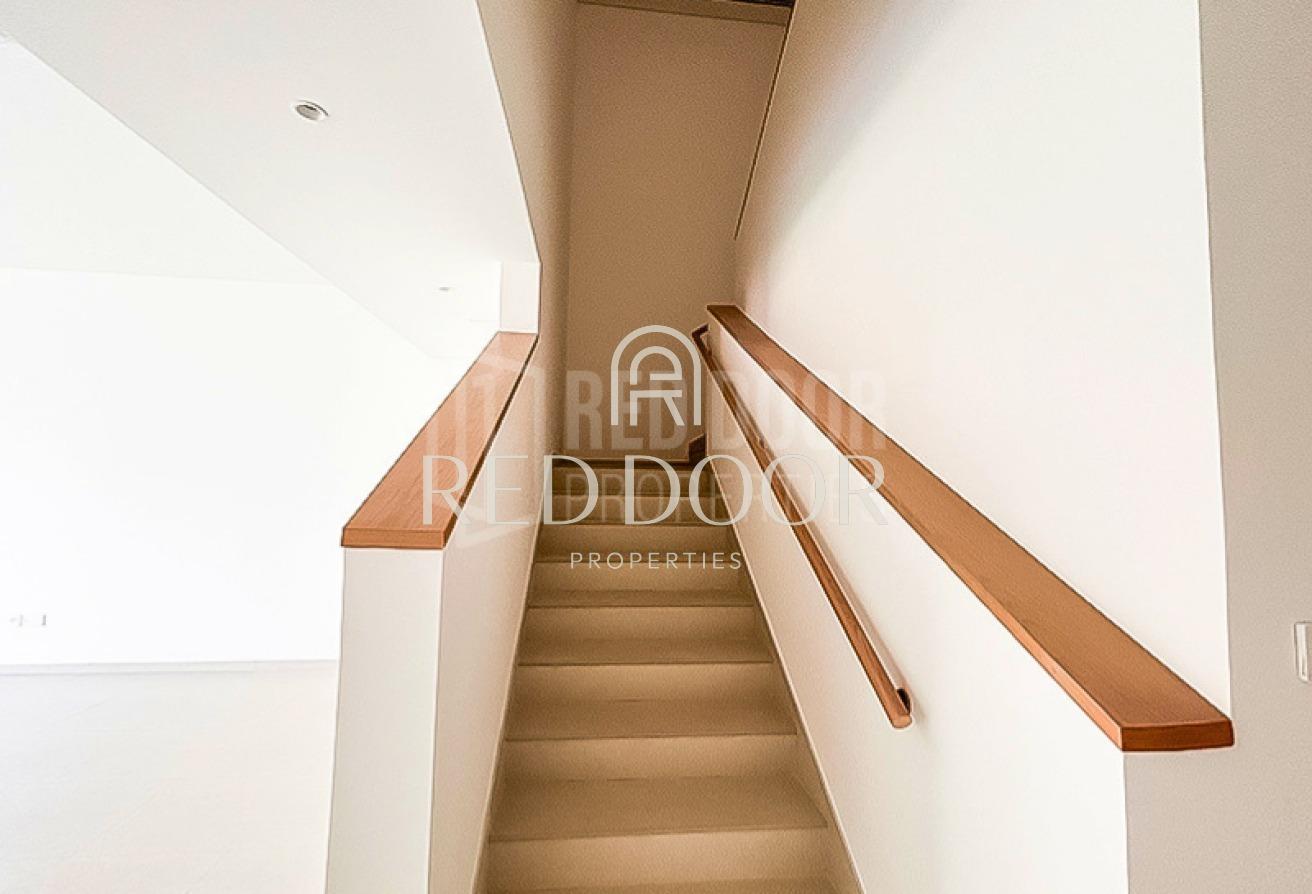 LUXURIOUS FAMILY HOME | BRIGHT & VERY SPACIOUS photo 18
