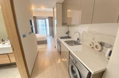 Apartment - Studio - 1 for rent in Azizi Riviera 43 - Azizi Riviera - Meydan One - Meydan - Dubai