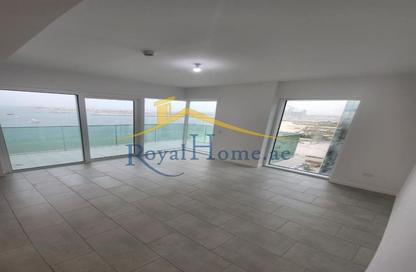 Apartment - 2 Bedrooms - 3 Bathrooms for rent in La Vie - Jumeirah Beach Residence - Dubai