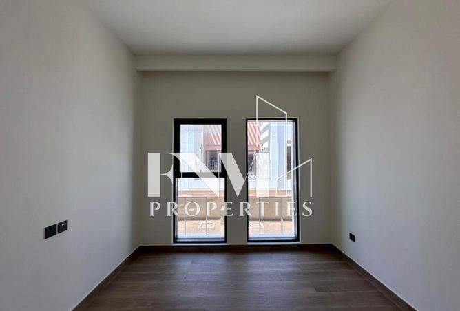 83211729 - Property Image 2