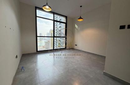 Apartment - 2 Bedrooms - 3 Bathrooms for rent in Al Khan Corniche - Al Khan - Sharjah Apartment - 2 Bedrooms - 3 Bathrooms for rent in Al Khan Corniche - Al Khan - Sharjah