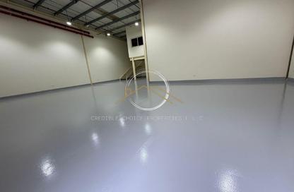 Warehouse - Studio - 1 Bathroom for rent in RAS - Umm Ramool - Dubai Warehouse - Studio - 1 Bathroom for rent in RAS - Umm Ramool - Dubai