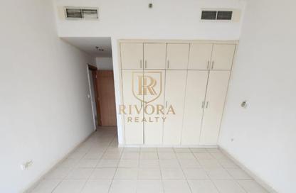 Apartment - 2 - 3 for rent in Hessa Home Building - Oud Metha - Bur Dubai - Dubai