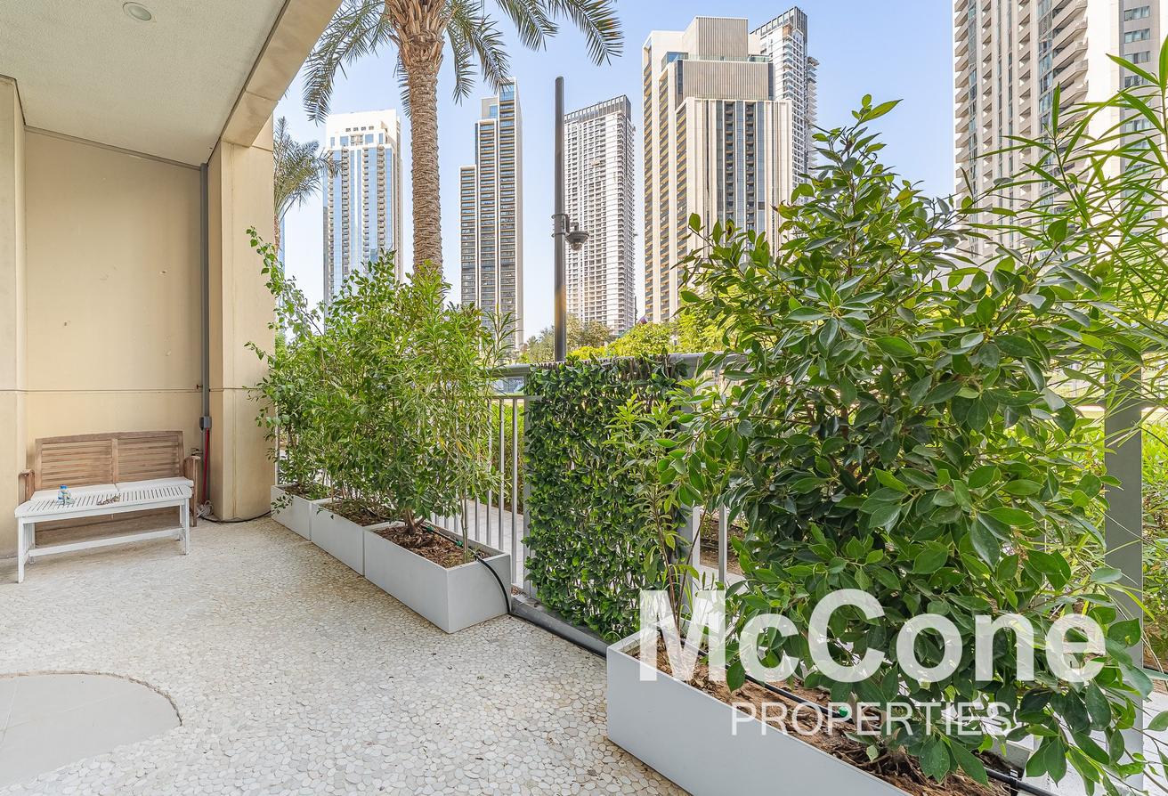 Furnished and Renovated | Park Access | Duplex photo 18