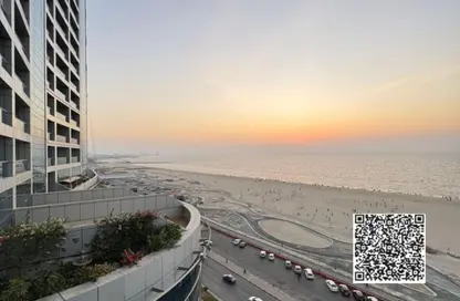 شقة - 2 غرف نوم - 3 حمامات للبيع في مساكن كورنيش عجمان - طريق كورنيش عجمان - عجمان