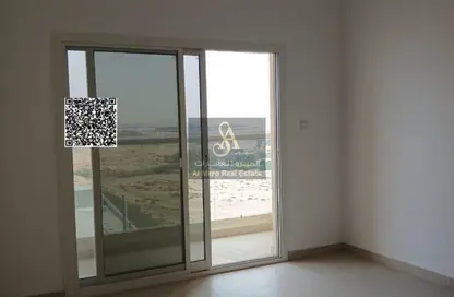 شقة - 2 غرف نوم - 2 حمامات للبيع في قرية الاميرة - الياسمين - عجمان