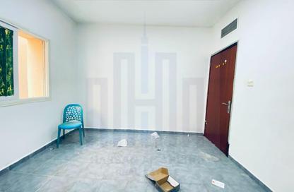 Apartment - 1 Bedroom - 1 Bathroom for rent in Fire Station Road - Muwaileh - Sharjah Apartment - 1 Bedroom - 1 Bathroom for rent in Fire Station Road - Muwaileh - Sharjah