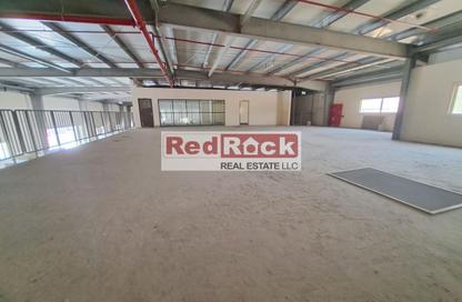 Warehouse - Studio - 7 Bathrooms for rent in Al Sajaa Industrial - Al Sajaa - Sharjah