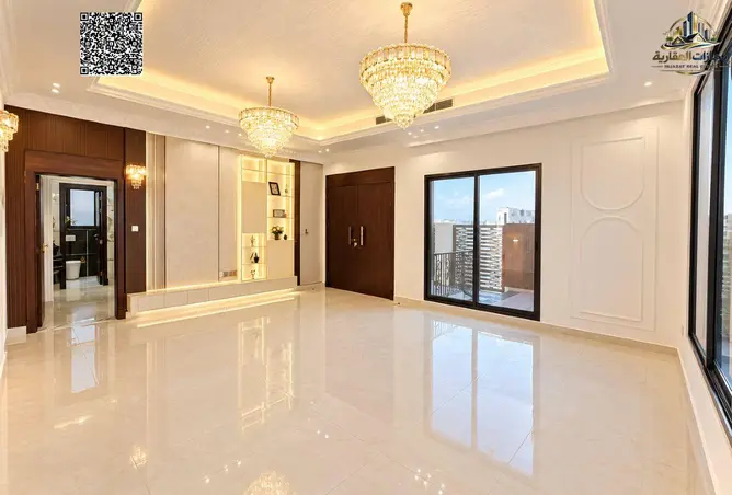 165593762 - Property Image 2