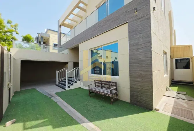 146012228 - Property Image 2