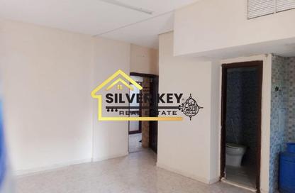 Apartment - Studio - 1 Bathroom for rent in Bu Tina - Al Sharq - Sharjah Apartment - Studio - 1 Bathroom for rent in Bu Tina - Al Sharq - Sharjah