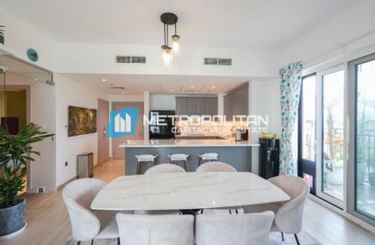 Apartment - 3 Bedrooms - 4 Bathrooms for sale in Waters Edge - Yas Island - Abu Dhabi