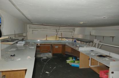Shop - Studio - 1 for rent in Dar Al Majaz - Jamal Abdul Nasser Street - Al Majaz - Sharjah
