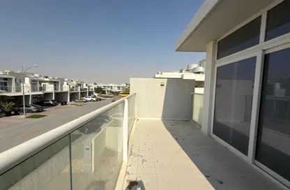 Villa - 3 Bedrooms - 3 Bathrooms for rent in Albizia - Damac Hills 2 - Dubai