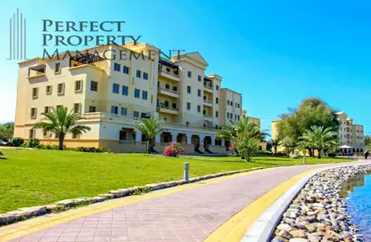 شقة - 2 غرف نوم - 3 حمامات للايجار في مبني 1 - قرية الياسمين - رأس الخيمة