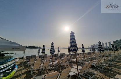 Shop - Studio - 2 Bathrooms for rent in The Crescent - Palm Jumeirah - Dubai
