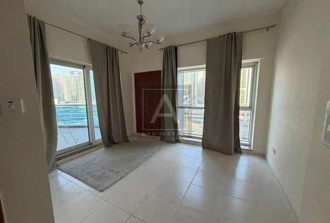122900765 - Property Image 2