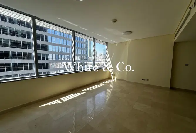 132952100 - Property Image 2