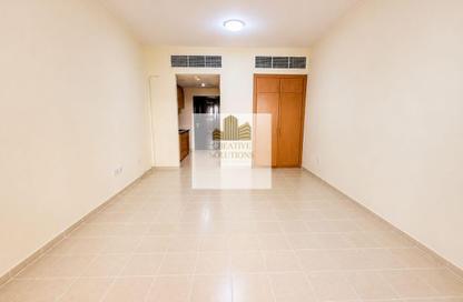 Apartment - Studio - 1 Bathroom for rent in The Gardens Apartments 6 - The Gardens Buildings - The Gardens - Dubai