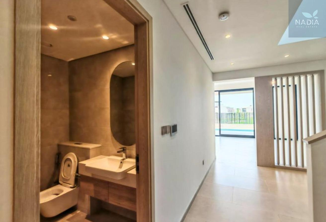 Luxury 4BR Villa| Maid and Driver Room | Brand New photo 11
