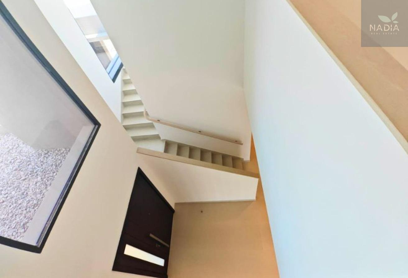 Luxury 4BR Villa| Maid and Driver Room | Brand New photo 3