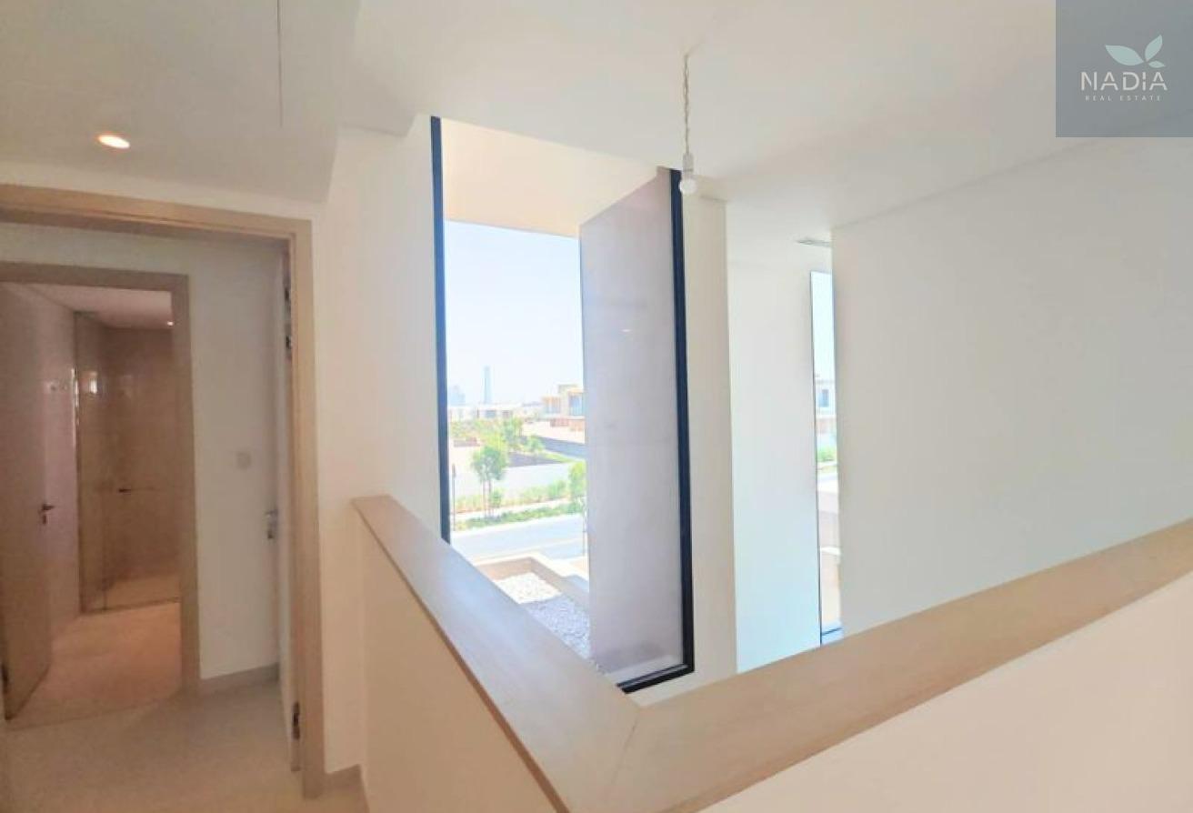 Luxury 4BR Villa| Maid and Driver Room | Brand New photo 5