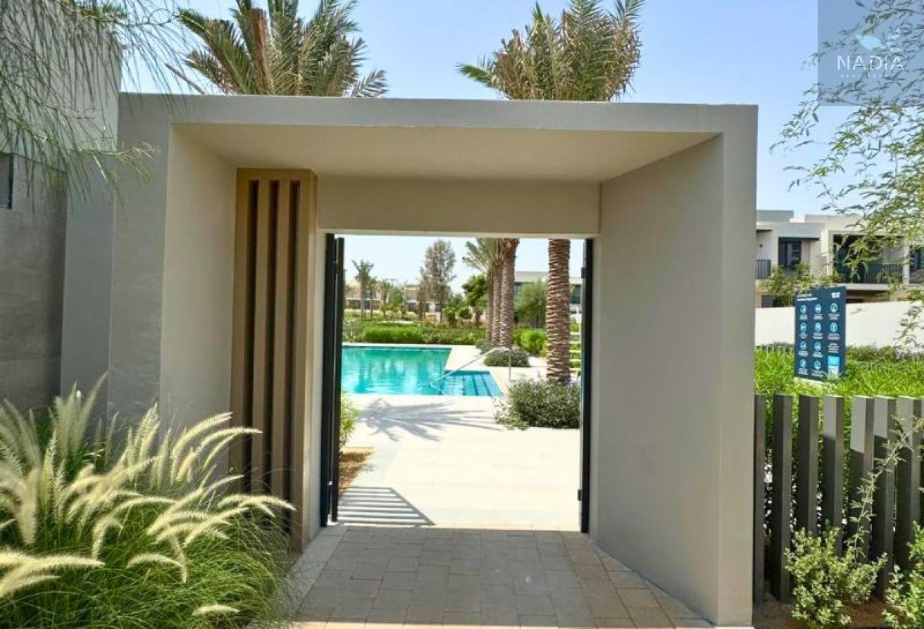 Luxury 4BR Villa| Maid and Driver Room | Brand New photo 13